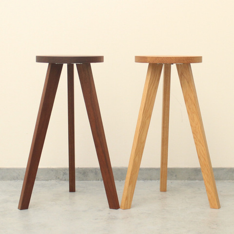 『marumoko』 high stool の木部を無垢材に変更のオプション（walnut or oak）