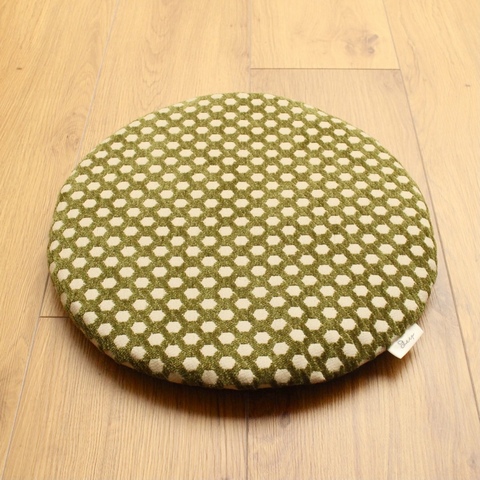 座布団/chair pat/丸型　 moss green dot