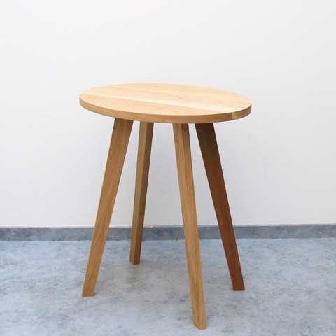 『marumoko』table / white oak（突板）